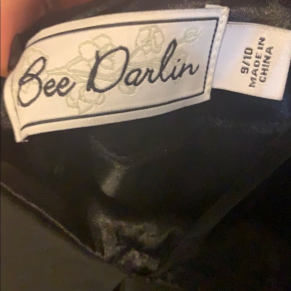 Formal dress. Smaller in waste . About a size 8 - Picture 4 of 5